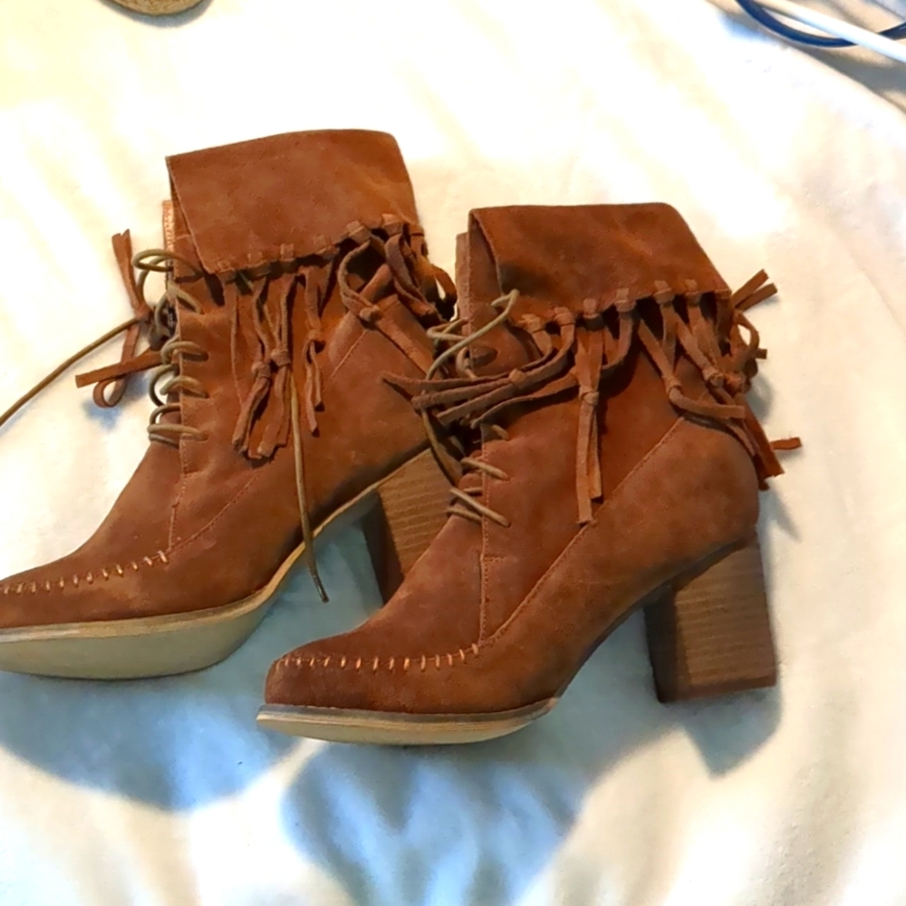 Cowboy style brown suede booties sz 10